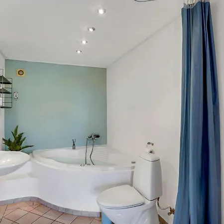 1 Bedroom Awesome In Højer