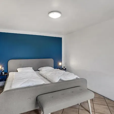 1 Bedroom Awesome In *